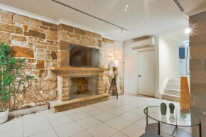 Unique 1 Bedroom House at the Centre of Pyrmont, Sydney